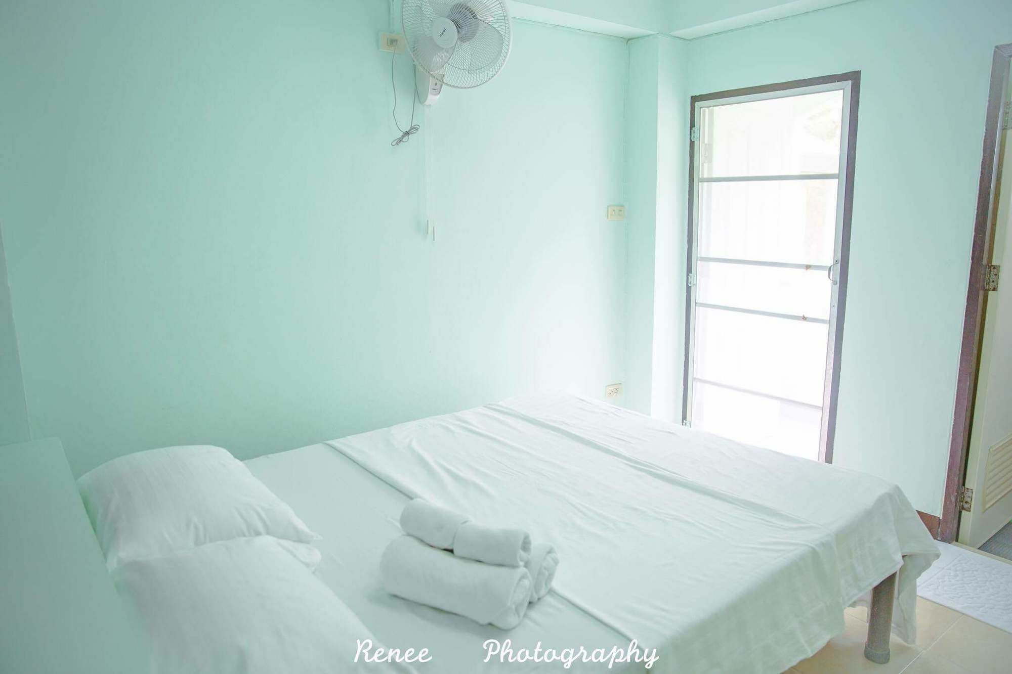 Holiday Chiang Mai Esterno foto
